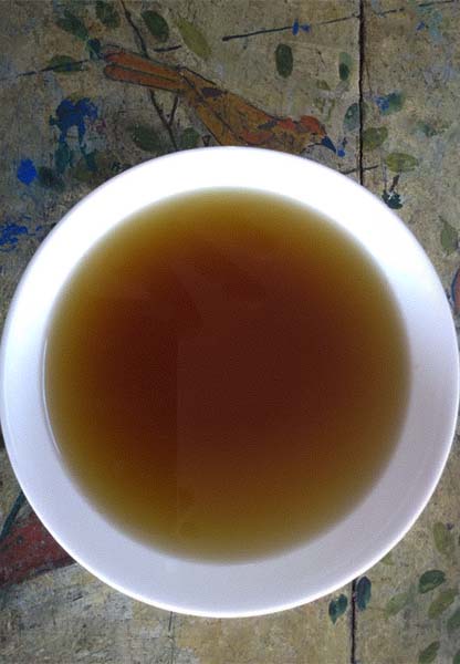 Chá Preto, utilizado no tingimento de tecidos.