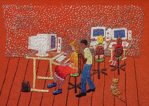 Bordardo de crianças utilizando computadores. Uma mescla de ancestralidade ao digital.